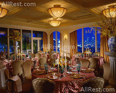 Four Seasons Hotel Singapore 17